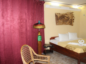 Deep Forest Garden Hotel