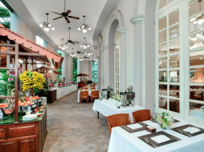 Sunrise Nha Trang Beach Hotel & Spa