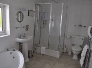 Hayward’s at the Grasmere