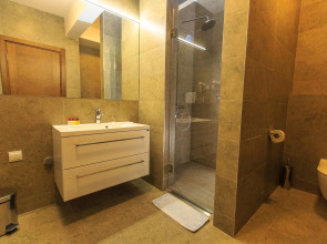 Apartments Kuce Lekovica snack bar- Bistro & Beach