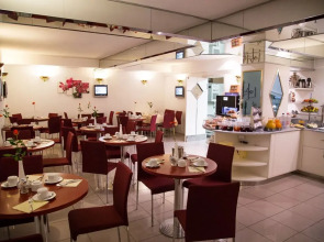 LeoMar Flatrate Hotel