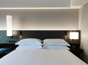 Friendly DH Naissance Hotel by Mindrum Group