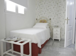 Basic Hotel Puerta de Sevilla