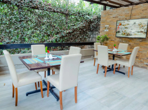 Heri Heights Hotel Apartments, SureStay Collection by BW