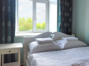 Friends Rooms on Vosstaniya