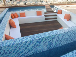 Tsokkos Holiday Hotel Apartments