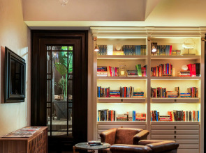 Отель H10 Catalunya Plaza Boutique Hotel