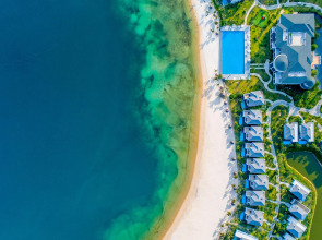 Nha Trang Marriott Resort & Spa, Hon Tre Island