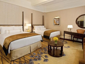 Fairmont Peace Hotel on the Bund