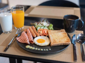 12 The Residence Hotel