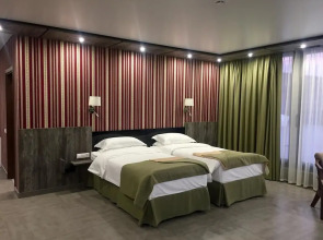 Отель Alana Royal