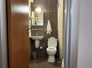 La Pazza Suites Hotel