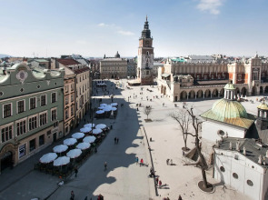 Venetian House Market Square Aparthotel