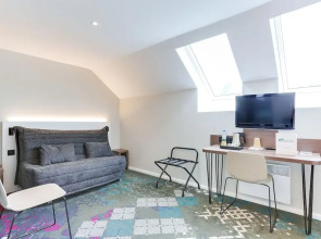 Brit Hotel Caen Nord - Mémorial