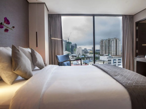 Ramada Encore Makati