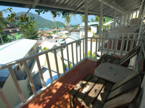 Phi Phi Uphill Cottage