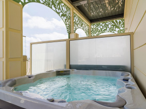 Leonardo Boutique Hotel Larnaca