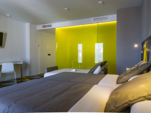 Hotel Macia Sevilla Kubb