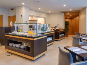 TRYP by Wyndham Porto Centro Hotel