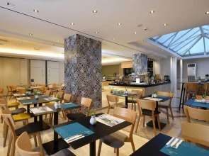 Отель Poseidon Athens