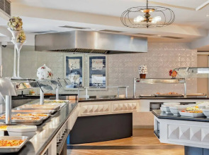 H10 Delfín - Adults Only