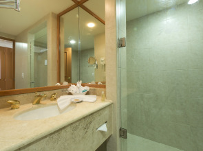 Golden Parnassus Resort & Spa All Inclusive