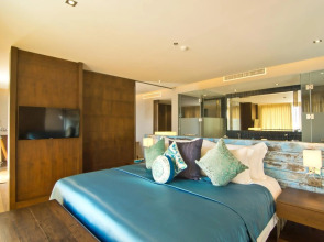 Le Coral Beach Resort and Cafe