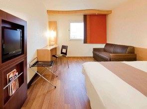 ibis Paris Pantin Eglise