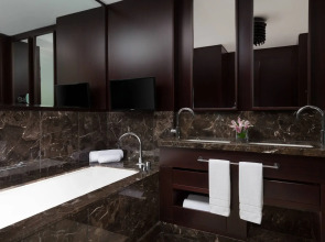 Отель The Ritz-carlton, Almaty