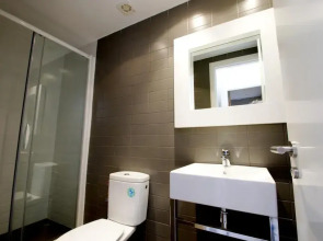 Hostal Express by gaiarooms