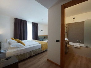 Ambassador Suite Hotel