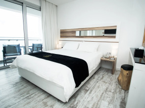 The Ciao Stelio Deluxe Hotel - Adults Only