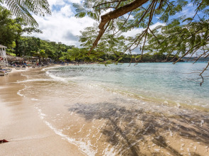 Grand Palladium Lady Hamilton Resort & Spa All Inclusive