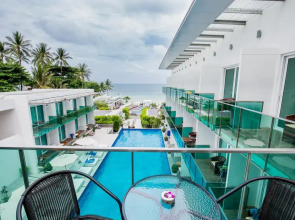 KC Beach Club & Pool Villas