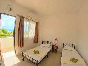 Divers Lodge Plumeria