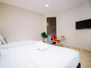 Worldview Grand Hotel