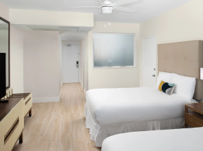 Sherry Frontenac Oceanfront Hotel