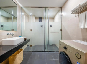 Отель Holiday Inn Guangzhou Zhujiang New Town by IHG