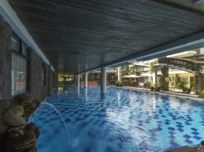 Отель Melasti Kuta Beach Hotel and Spa