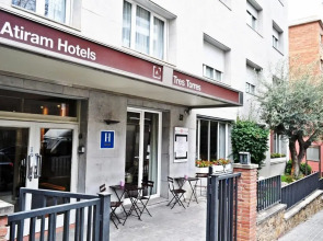 Отель Tres Torres Atiram