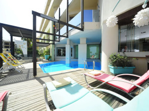 Steris Elegant Beach Hotel