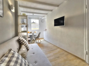 Santo Spirito Romantic by Mmega