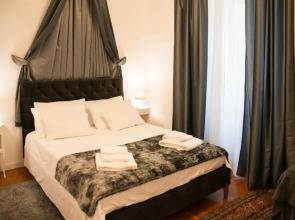 St Paul House Boutique & Apartment