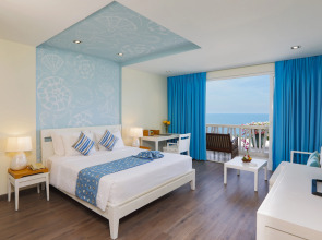 The Cliff Resort & Residences