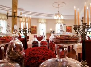 Victor's Residenz - Hotel Schloss Berg