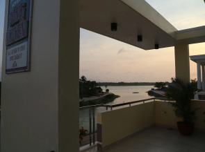 Dong Nguyen Homestay Riverside