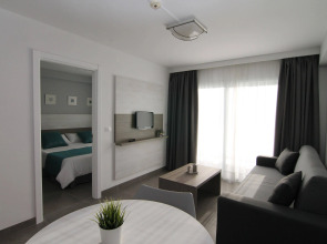 Apartamentos Castillo De Sol