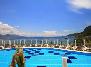 Turunc Premium Hotel