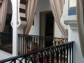 El Patio Courtyard House