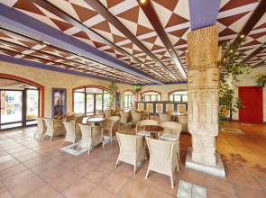 Отель PortAventura El Paso - Theme Park Tickets Included